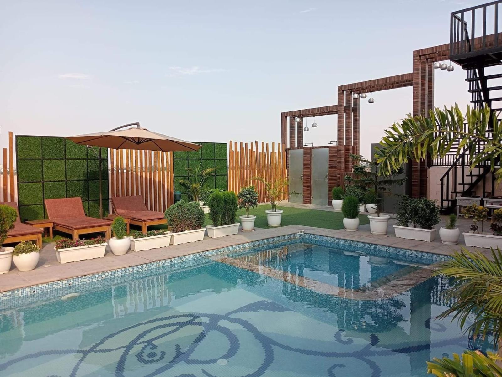 فندق Prime Land فاراناسي المظهر الخارجي الصورة